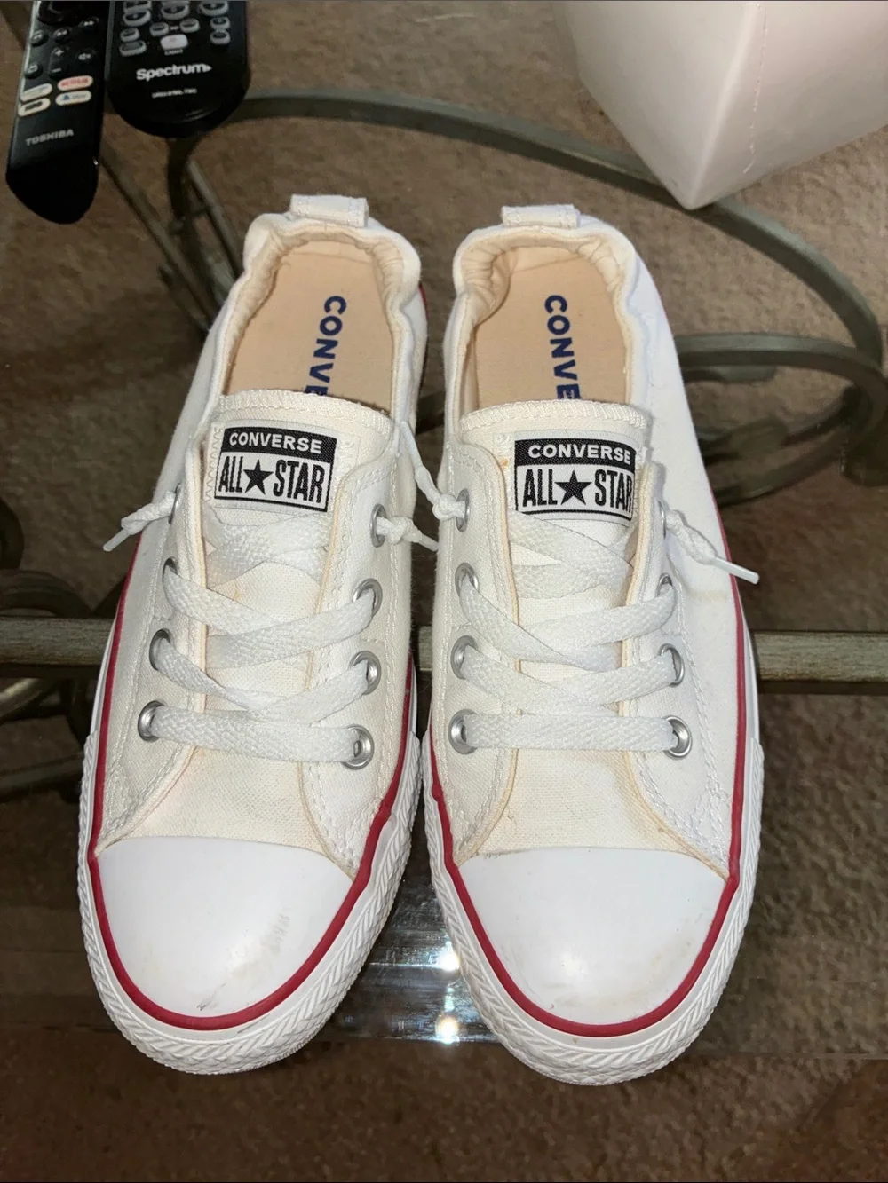 Converse women Low-Top Canvas Sneakers in White with Red Trim